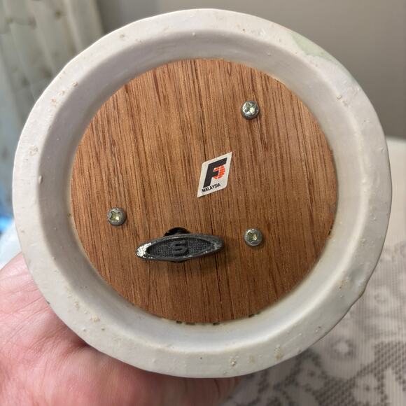 Vintage Snowman Figurine Music Box Flambro Whimsy Christmas Nostalgia Porcelain - Picture 4 of 4